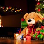 regalos debajo del arbol de navidad
