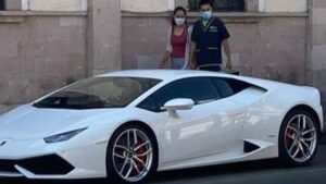 Alcaldesa de Moroleón defiende su Lamborghini de 7 mdp Foto: Redes sociales