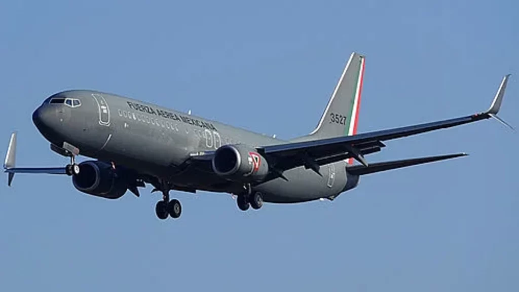 Aeronave B-737/800