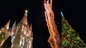 Encendido árbol de navidad San Miguel de Allende 2022. ¿Cuándo es? Foto: Especial